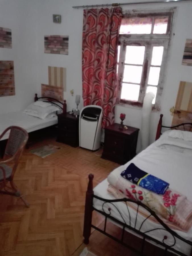 Vip Respectious Family Rooms El Biar Algiers 外观 照片